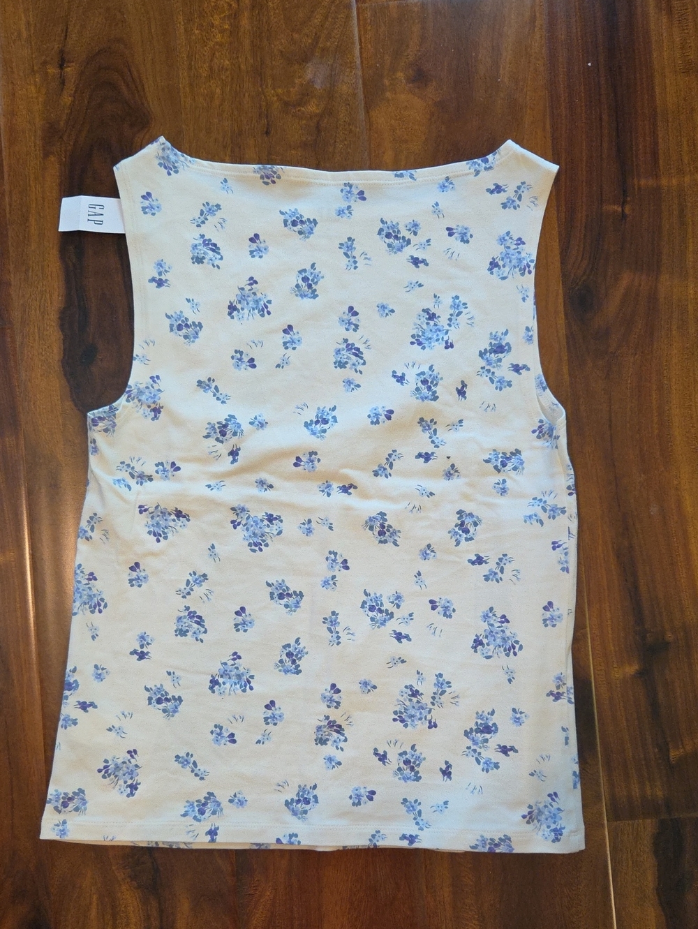 GAP Boatneck Tank Top Light Blue Floral - Picture 9 of 10